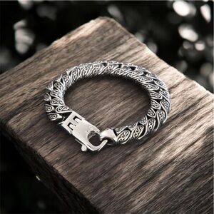 Stainless steel Men's Bracelet - Matte Black & Silver.